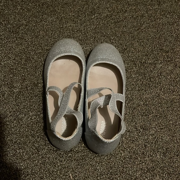 Girls Gymboree silver glitter ballet flats - Picture 3 of 4